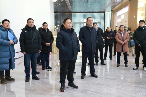 孙战宇调研辖区企业
